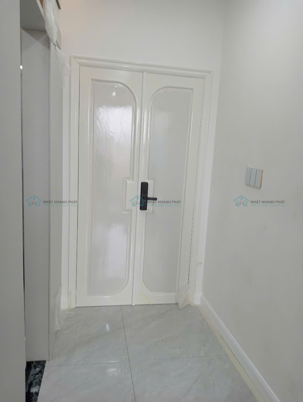 Cửa gỗ Sồi