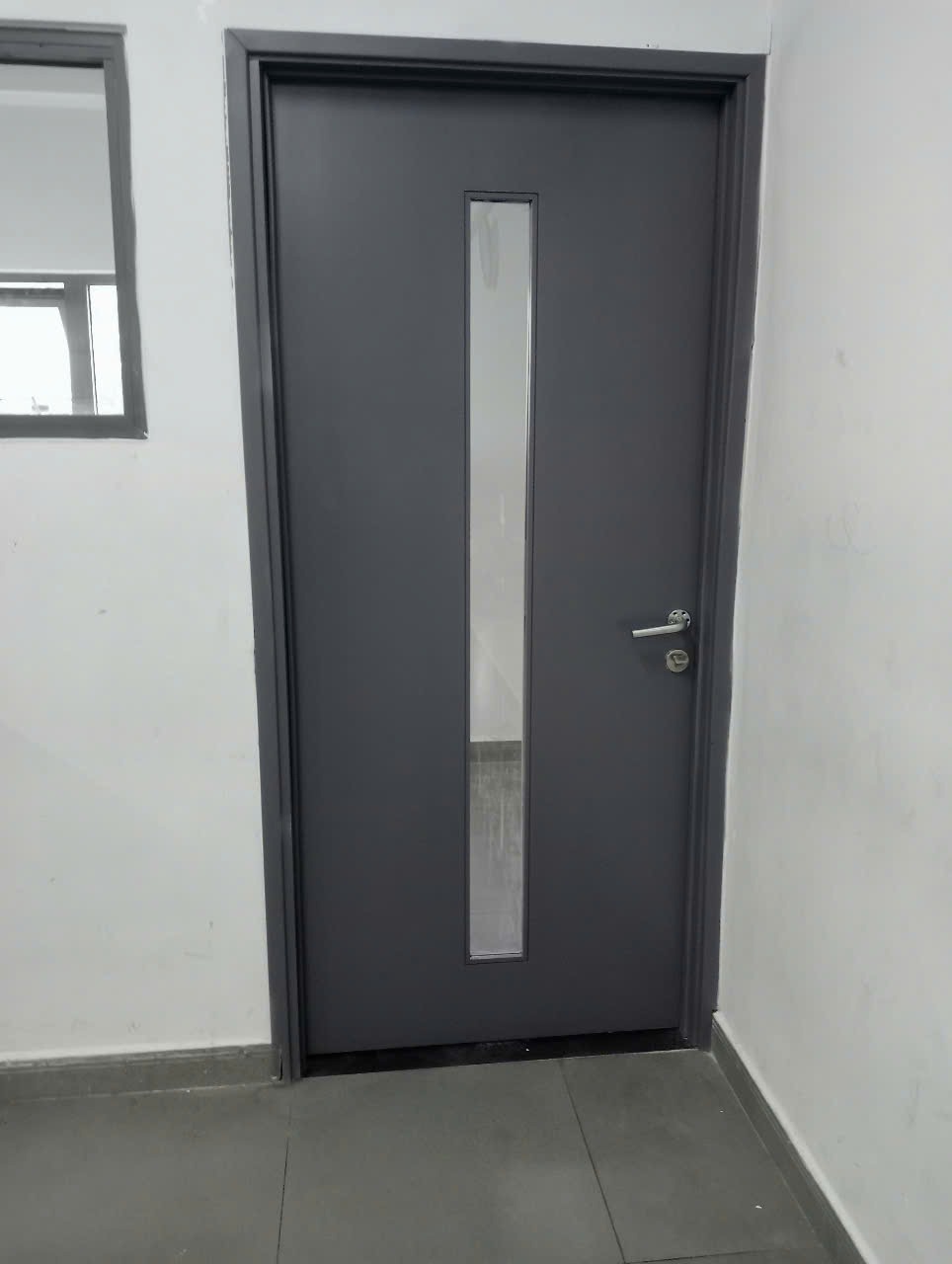 cửa gỗ mdf sơn nc